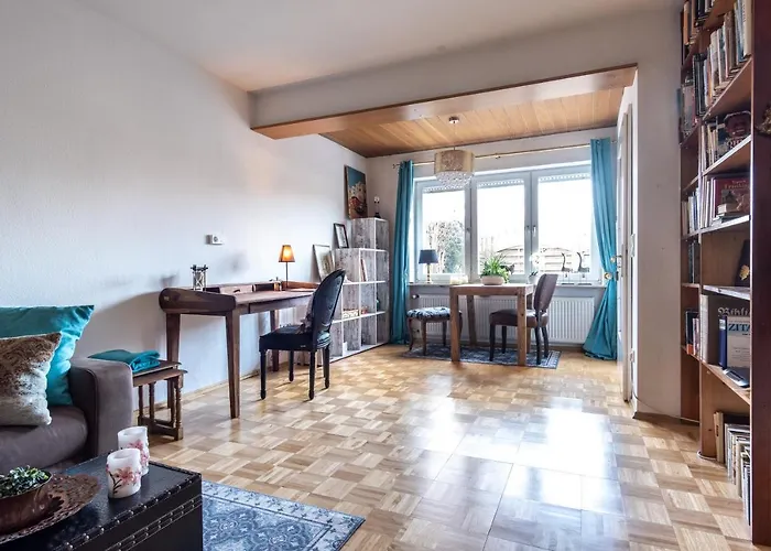 Cruwzo I Holiday Home With Balcony, Garden And Terrace