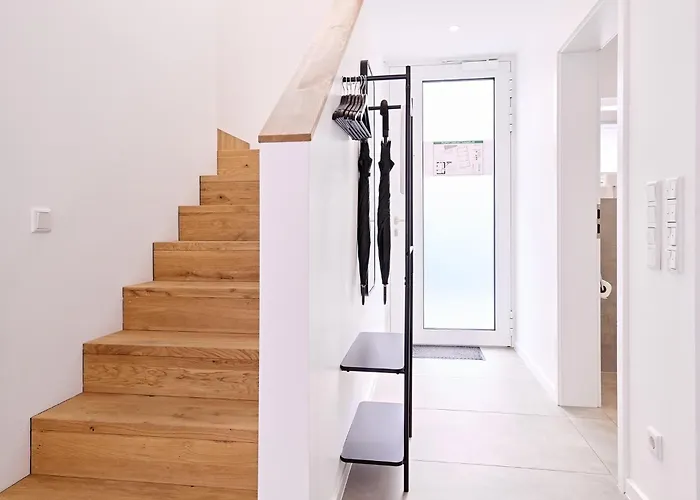Xzllenz - 4 Schlafzimmer, Zentral, Parken, U-Bahn, 2 Bäder, 4 Smart-TV, optional Einzelbett